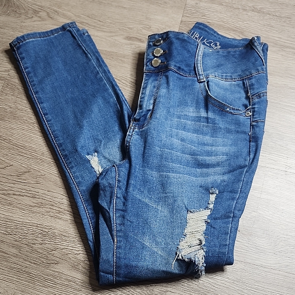 Blue Republic Skinny Jeans with Distressed Details and Stretch NWOT